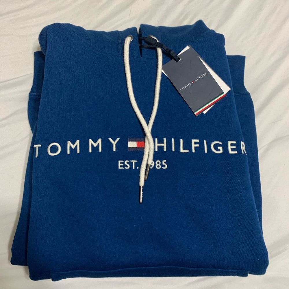 New Tommy Hilfiger hoodie